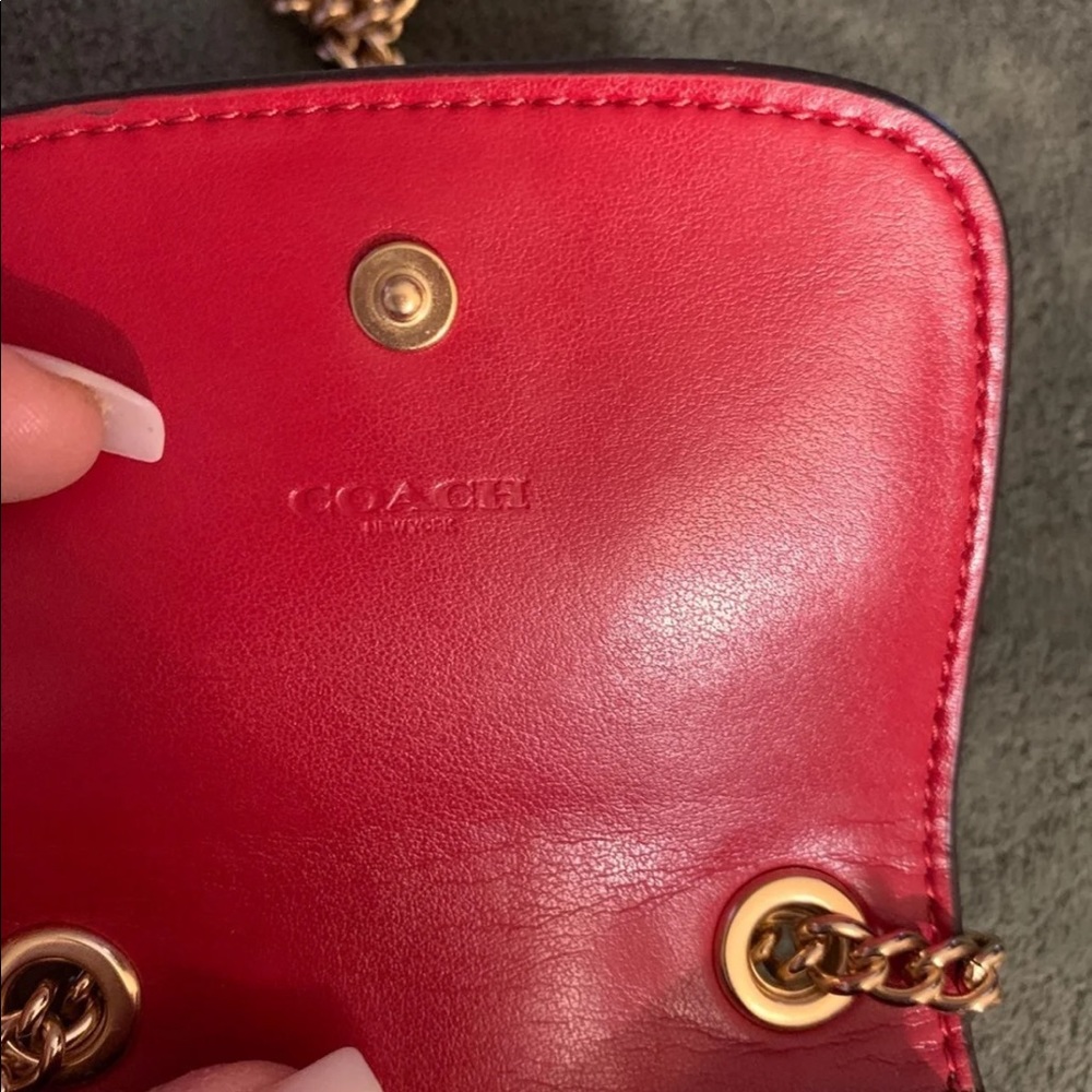 New Signature Coach hearts bag - Picture 4 of 8